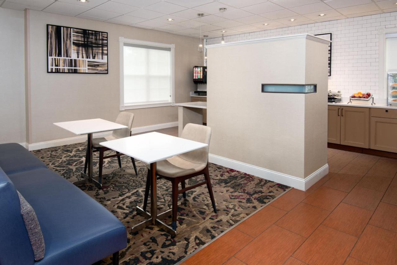 Residence Inn By Marriott Boston Brockton/Easton Exteriör bild